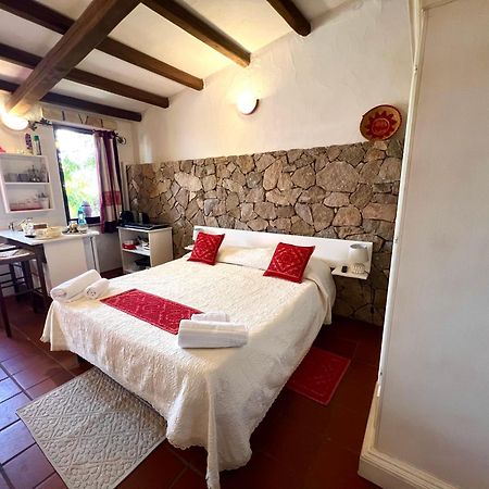 Antico Casale Del Poggio Hotell Capoterra Exteriör bild