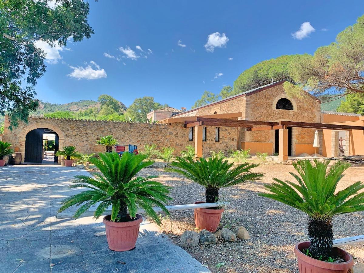 Antico Casale Del Poggio Hotell Capoterra Exteriör bild