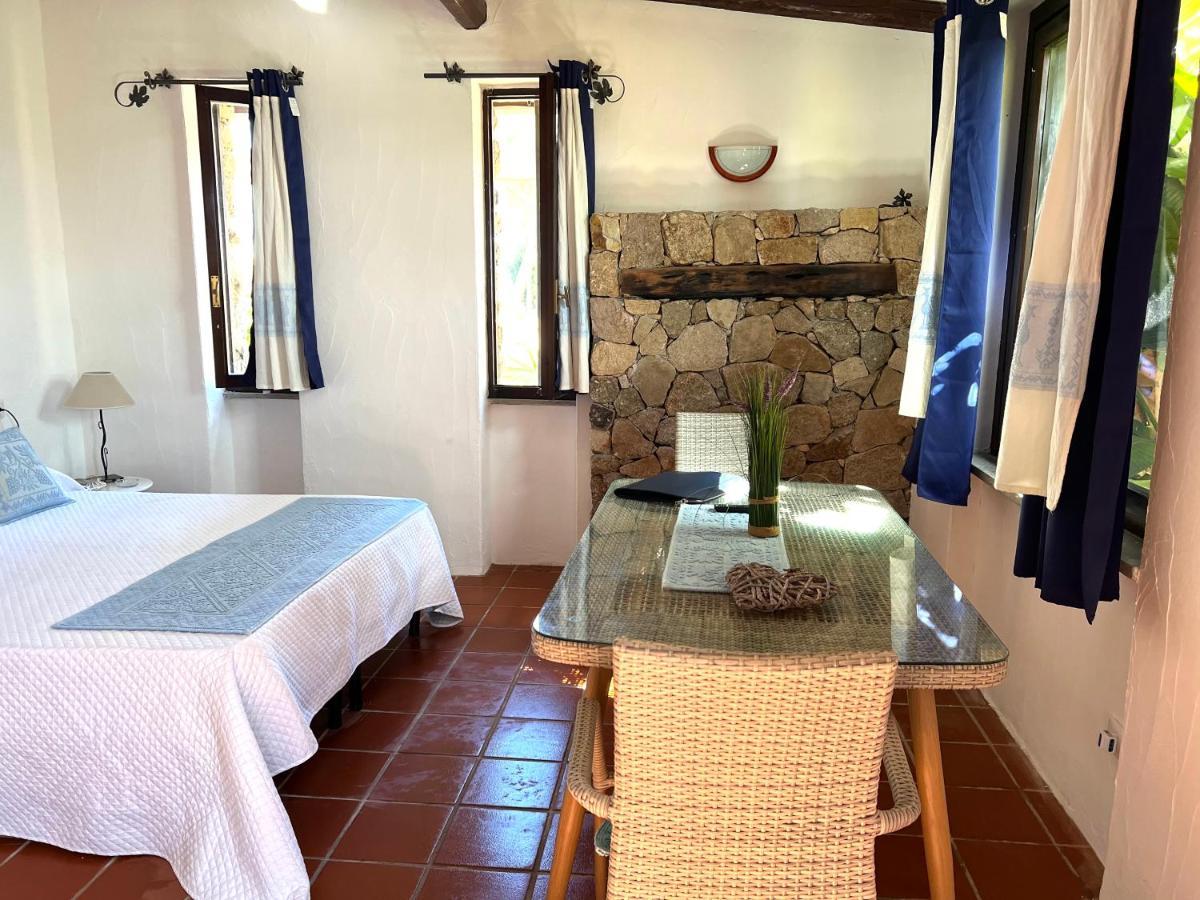 Antico Casale Del Poggio Hotell Capoterra Exteriör bild