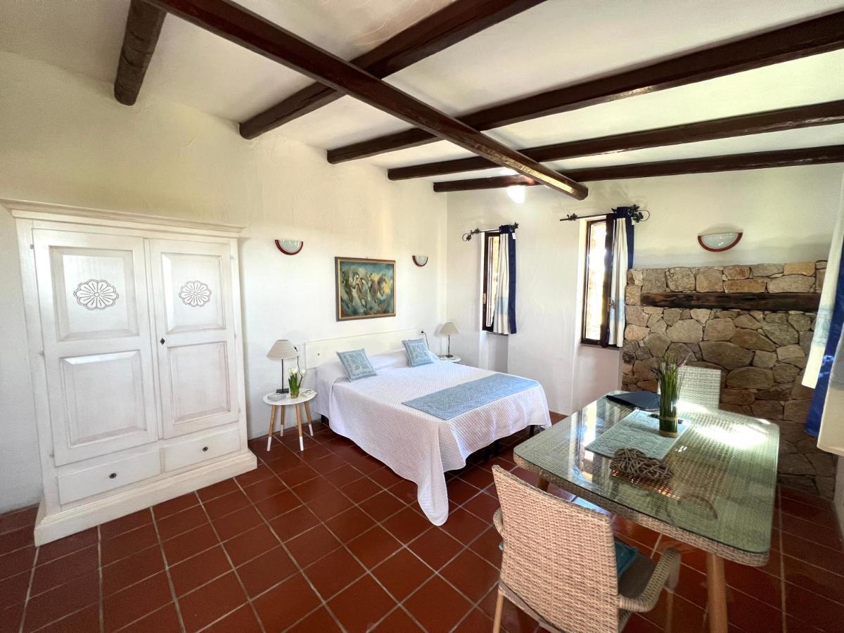 Antico Casale Del Poggio Hotell Capoterra Exteriör bild