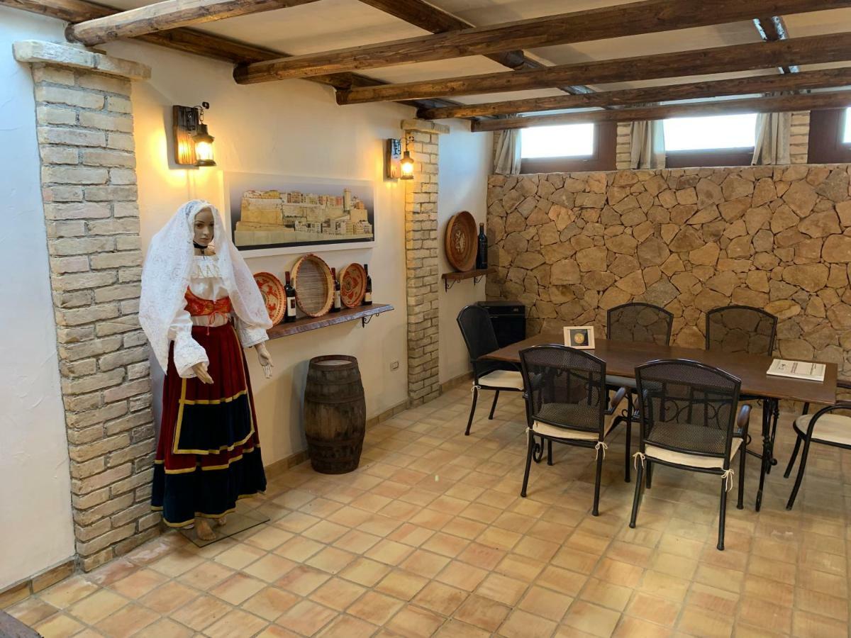 Antico Casale Del Poggio Hotell Capoterra Exteriör bild